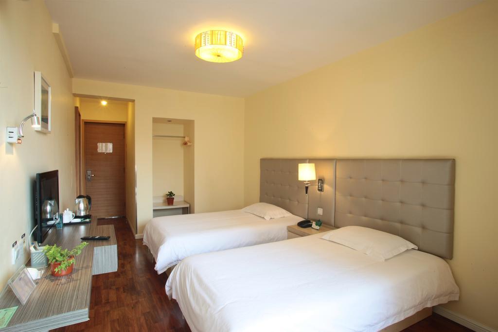 Qingdao Renjia Bussiness Hotel ภายนอก รูปภาพ